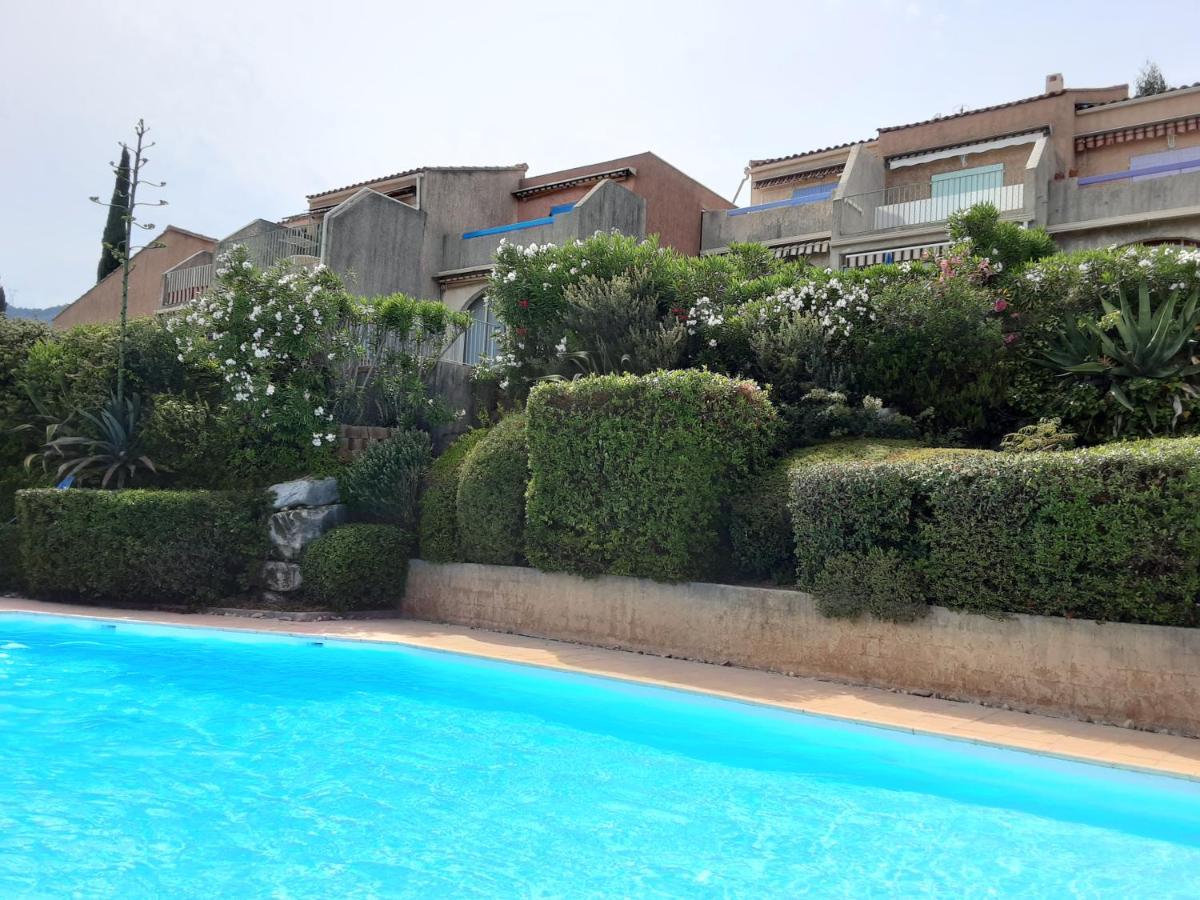 TI SABLE Agréable studio cabine climatisé, Jolie Vue Mer, Piscine à Cavalaire sur Mer Extérieur photo